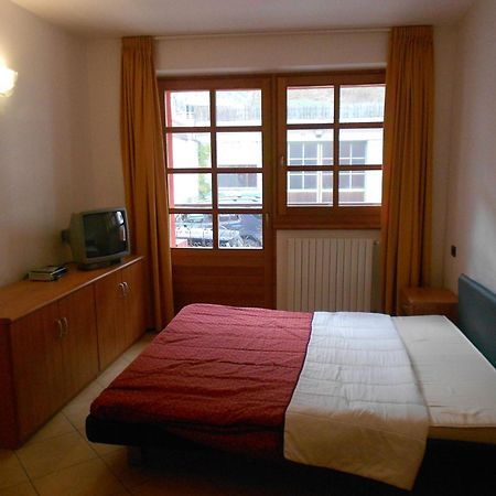 Residence Le Orchidee Bormio Bagian luar foto