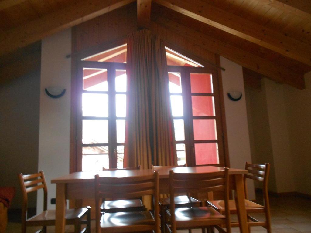 Residence Le Orchidee Bormio Ruang foto