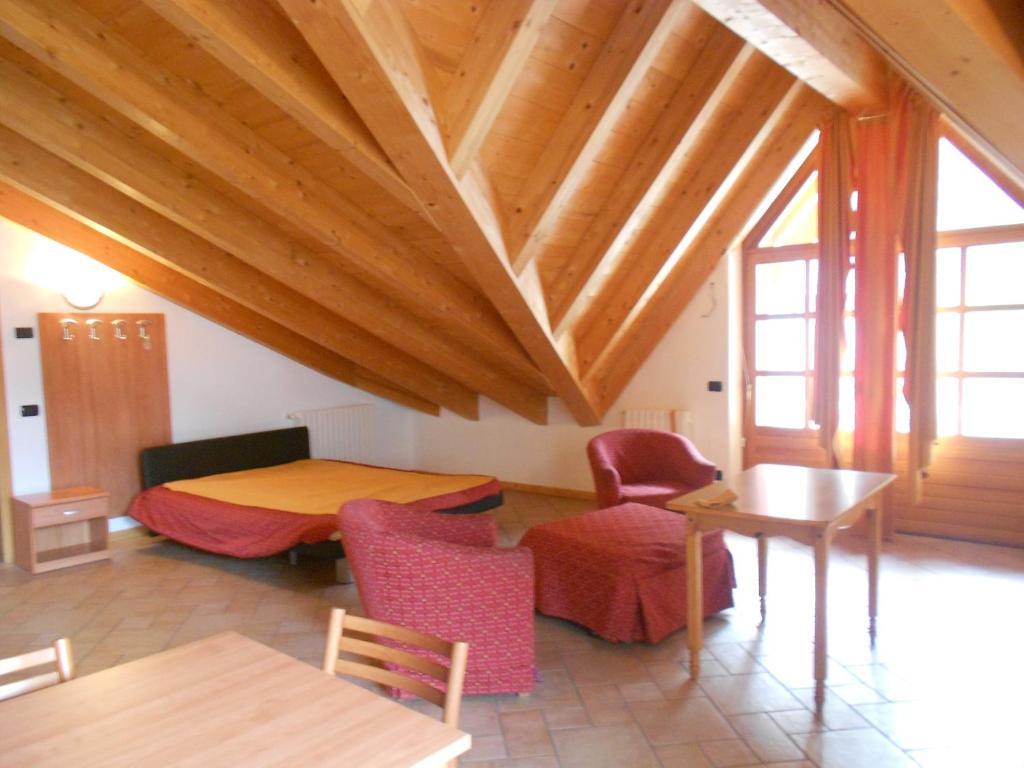 Residence Le Orchidee Bormio Ruang foto