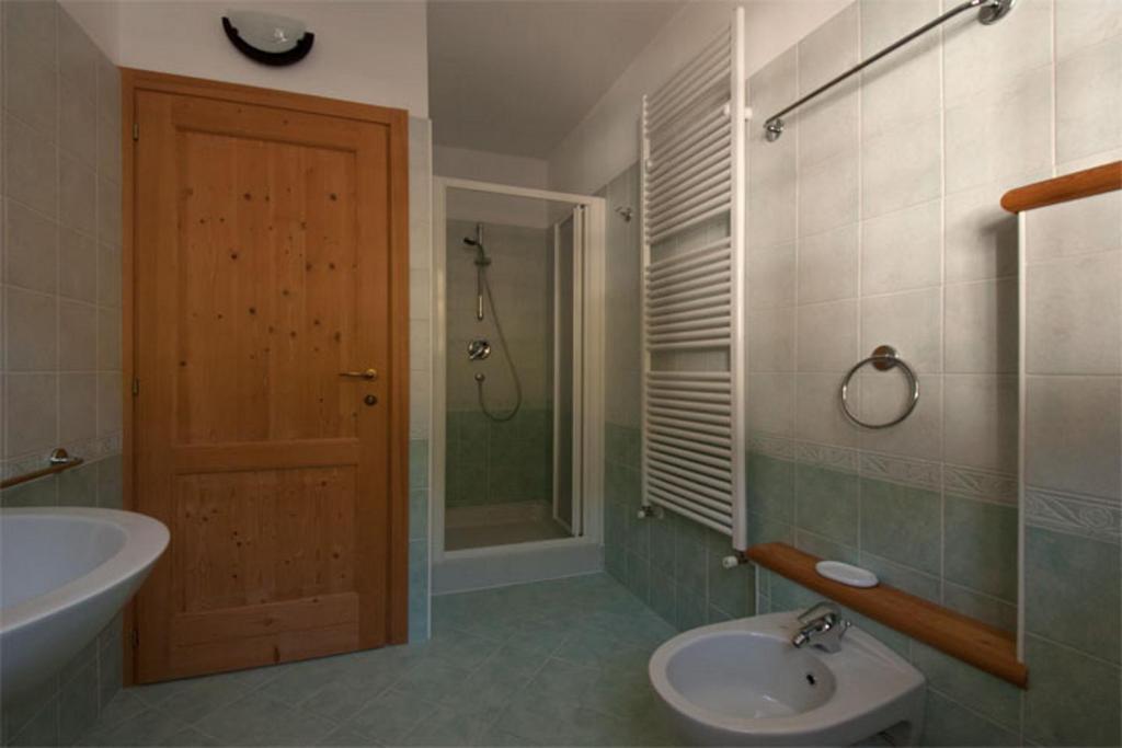 Residence Le Orchidee Bormio Ruang foto